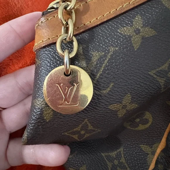 Louis Vuitton Tivoli GM Brown Monogram Tote - Picture 6 of 16